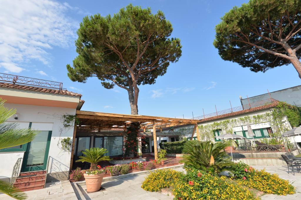 Aparthotel Miramare 3*