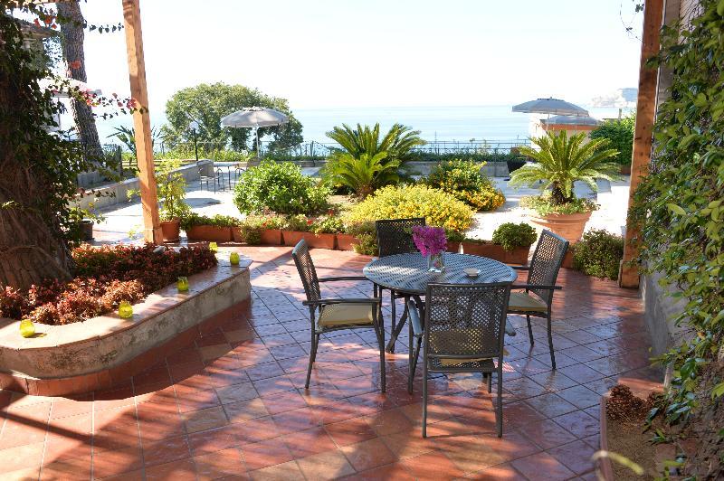 Aparthotel Miramare Pozzuoli