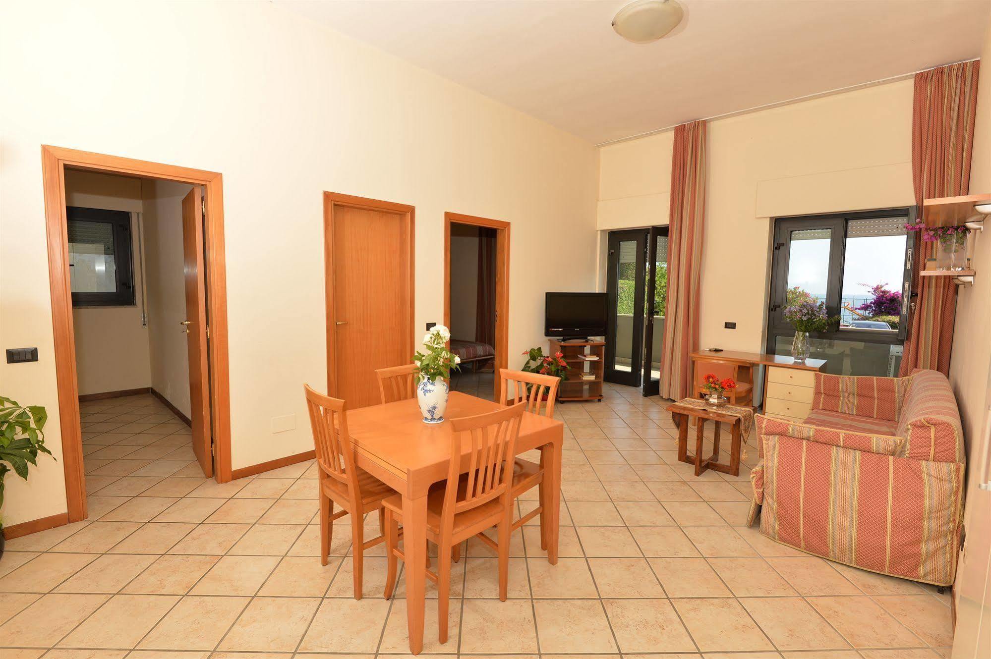 Miramare Aparthotel Pozzuoli
