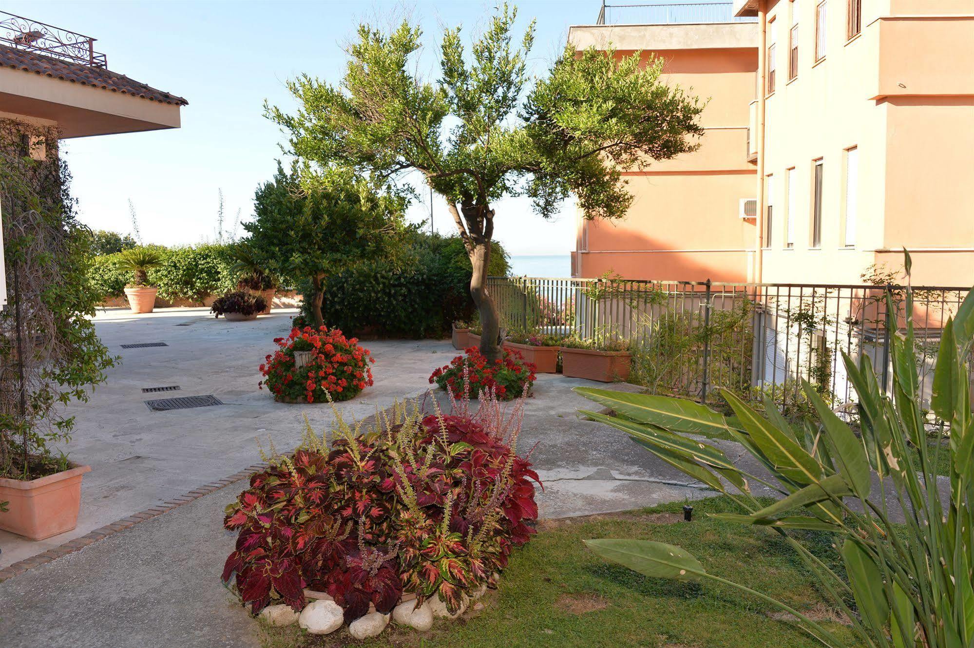 Miramare 3*